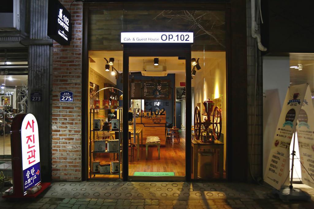 Op 102 Guesthouse Gyeongju Esterno foto