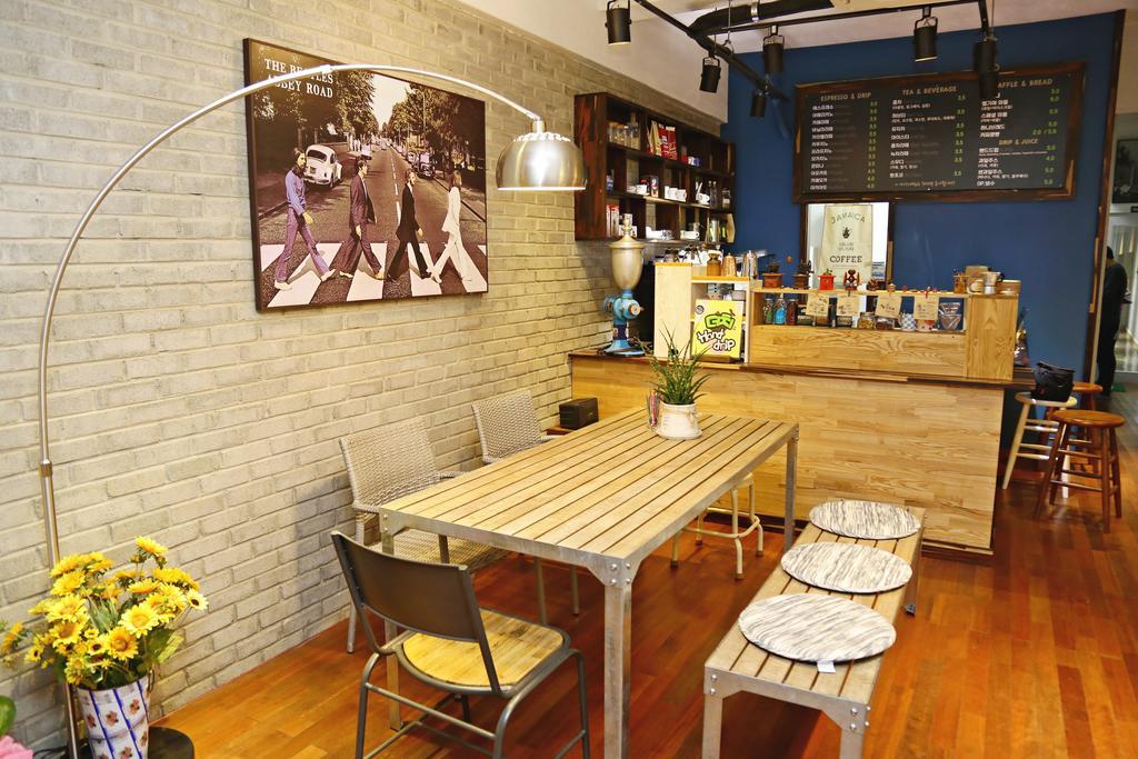 Op 102 Guesthouse Gyeongju Esterno foto